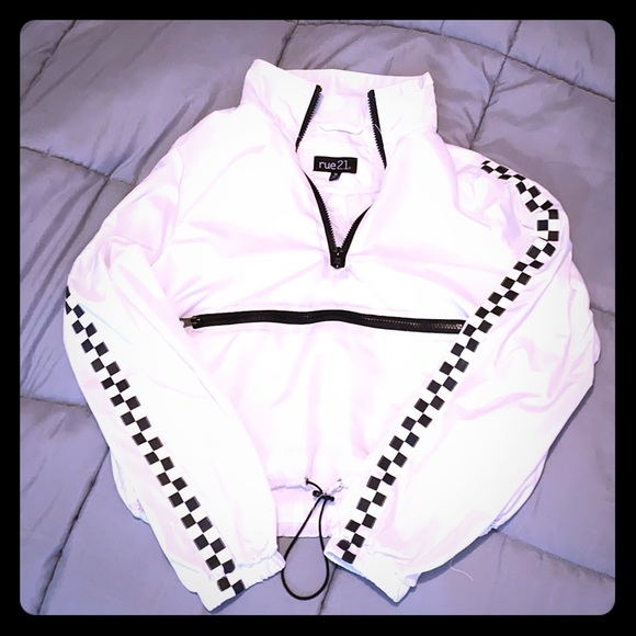 Rue21 Jackets & Blazers - rue 21 zip-up checkered windbreaker🏁